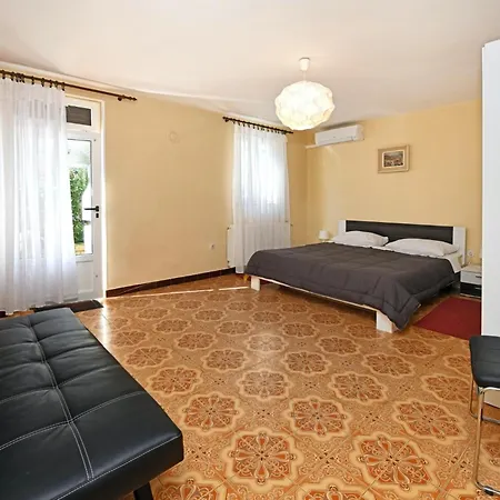 Krebel In - Istrien 3* Poreč